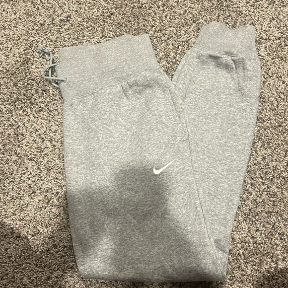 Grey Nike phoenix jogger - Picture 1 of 3